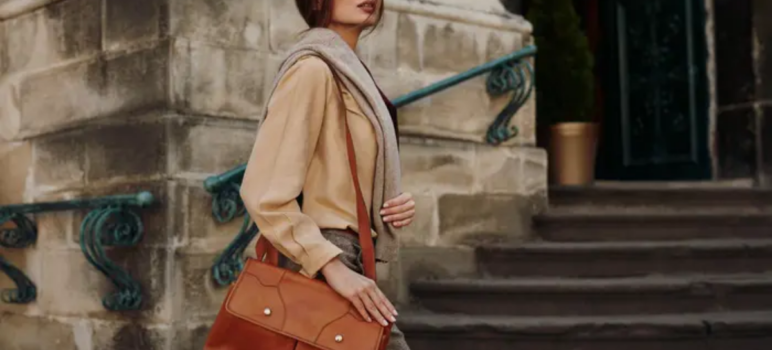 Upgrade Your Style with the Best Women’s Laptop Messenger Bag